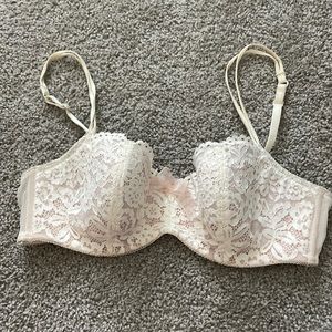 Ivory lace B tempted bra